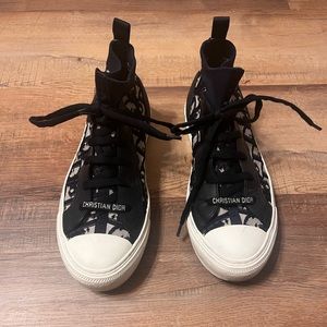 100% Authentic Christian Dior Hightop Sneaker